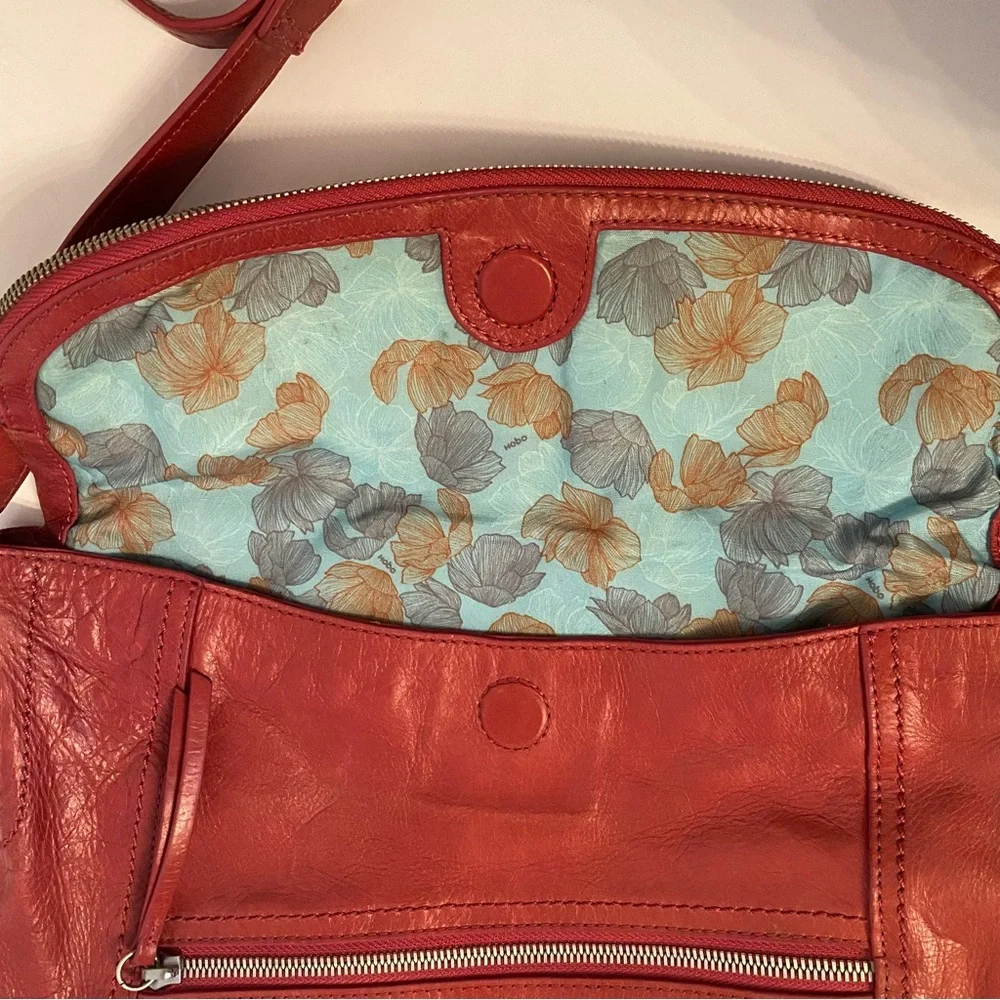 HOBO INTERNATIONAL SHOULDER CROSSBODY BAG RED LEATHER FLAP SILVER HARDWARE